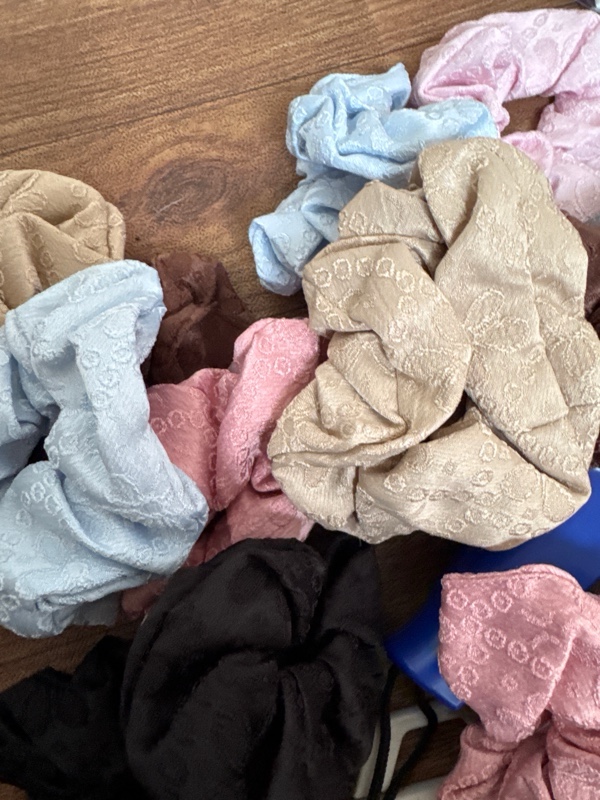 Scrunchie Satin Embos