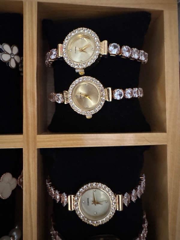 Jam Tangan Rantai Diamond