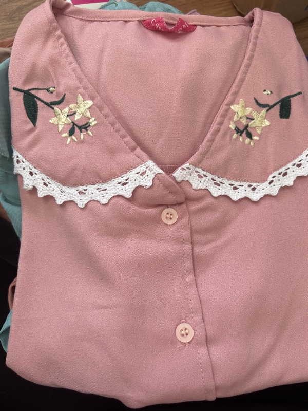 (Clearance) Blouse Kerah Bunga