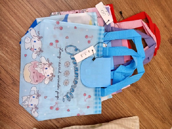 Tas Bekal Parasut Sanrio