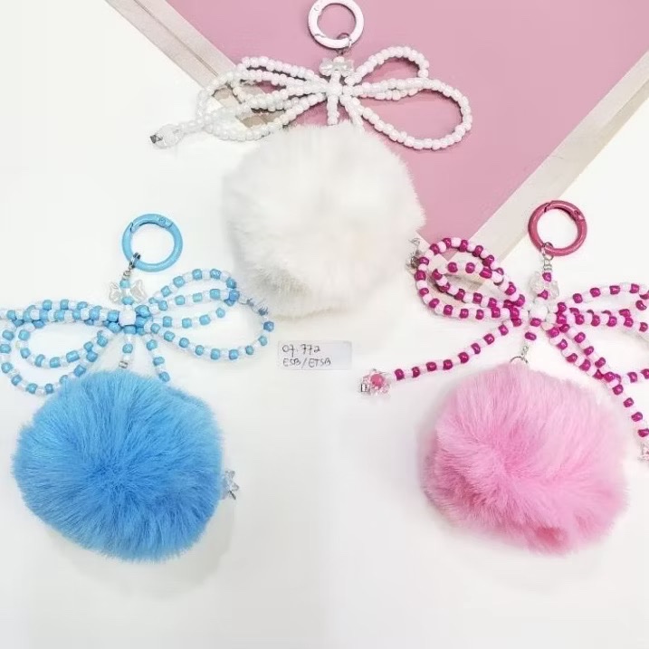Gantungan Pompom Manik Pita