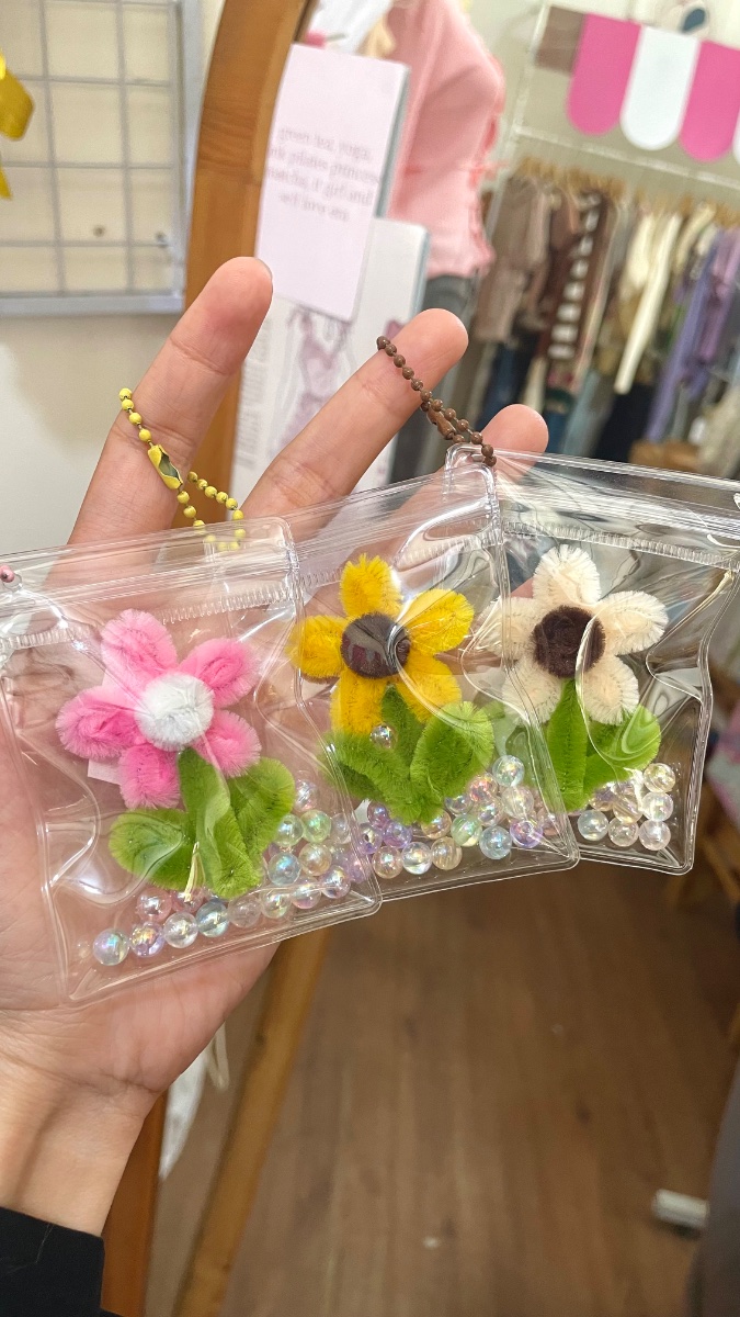 Gantungan Daisy Kawat