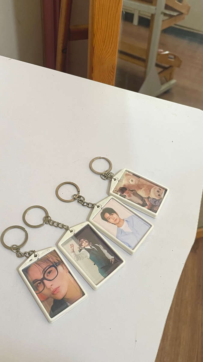 Gantungan Kunci Cermin Idol